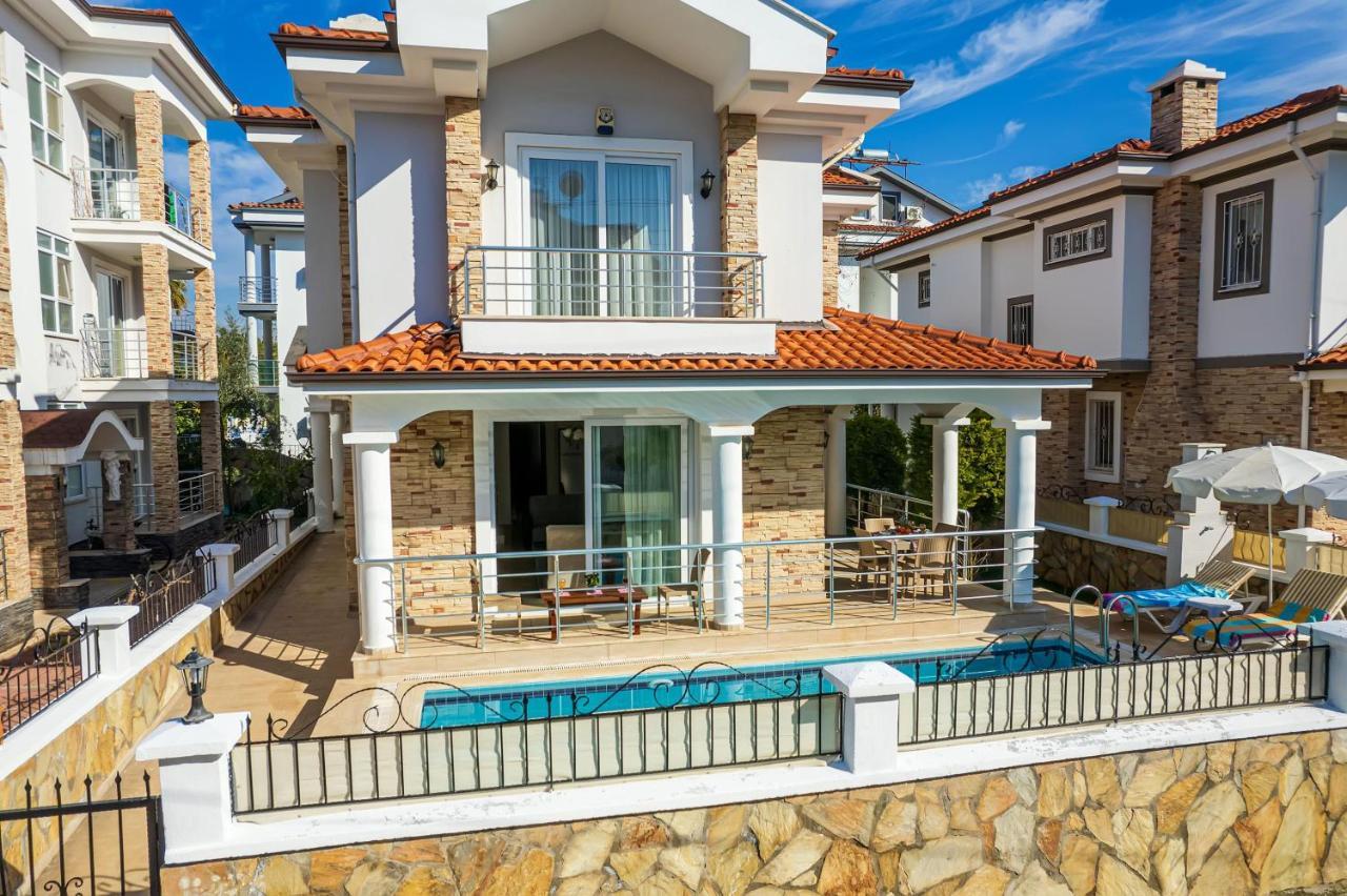 Villa Yasam Park - Luxury 8 Person - Fethiye Calis Beach 90Mt Экстерьер фото