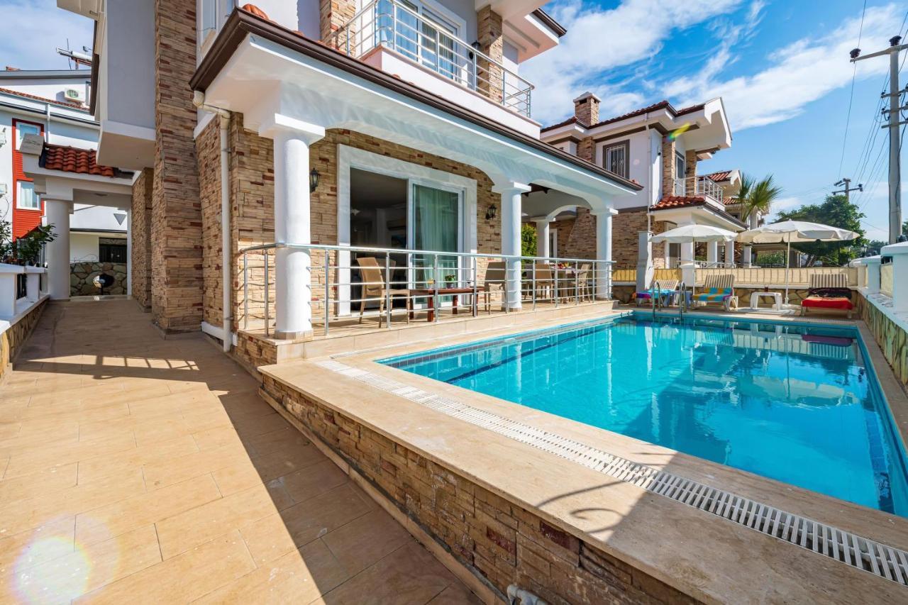 Villa Yasam Park - Luxury 8 Person - Fethiye Calis Beach 90Mt Экстерьер фото